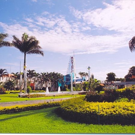 Status Motel - Check In Livre (Adults Only) Serra  Luaran gambar